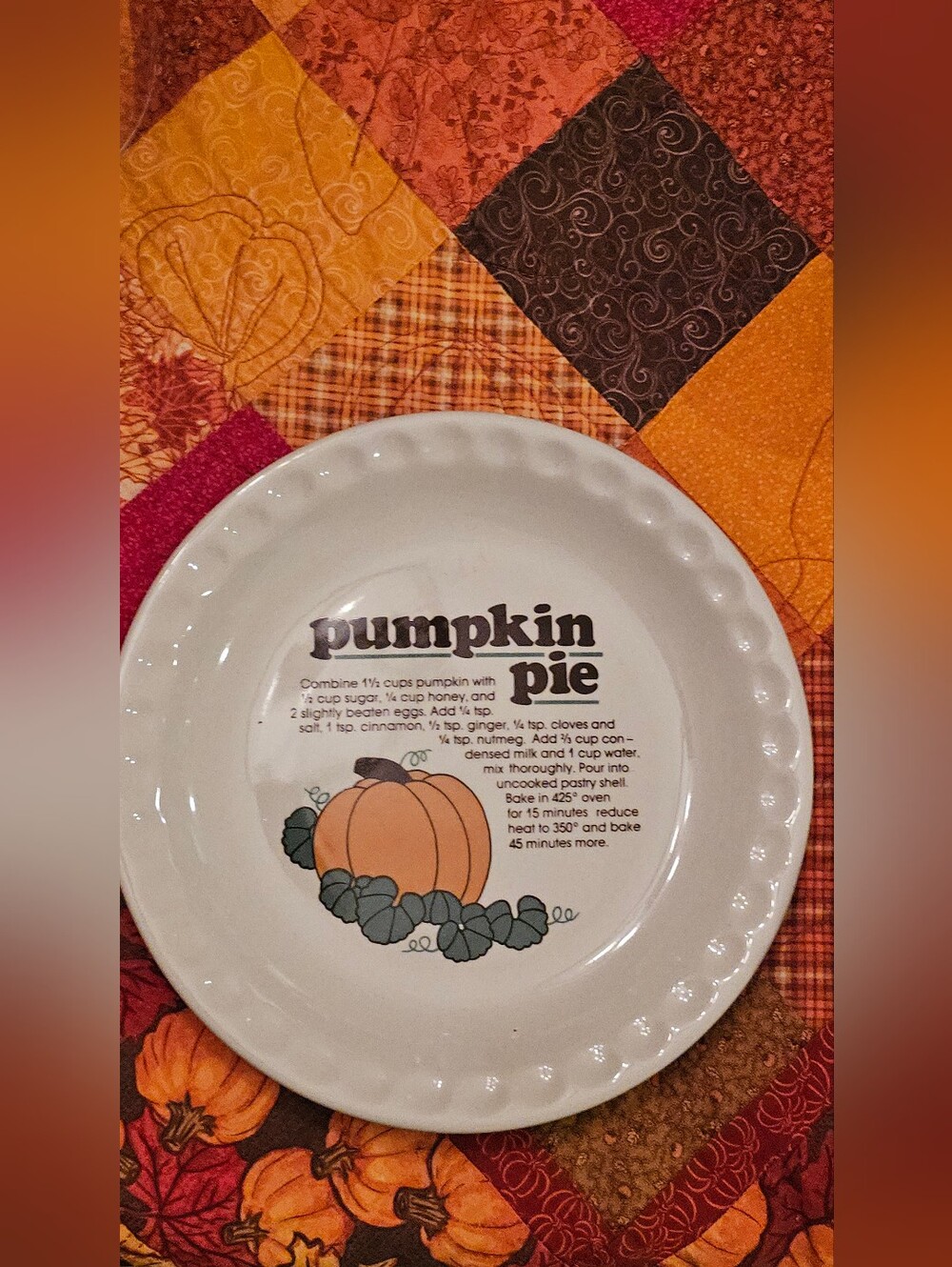 Pumpkin Pie Ceramic Pie Plate - White with Pumpkin Design